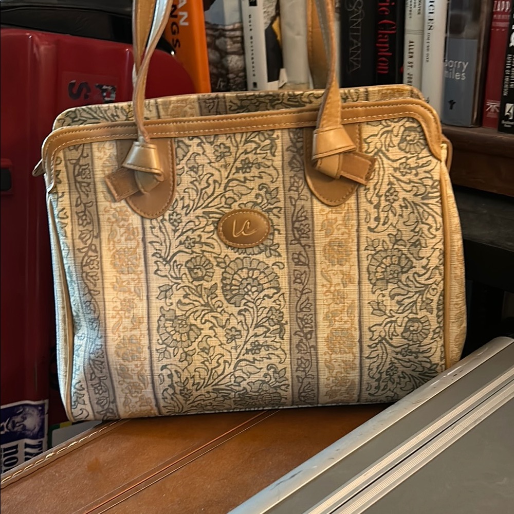 VTG Liz Claiborne Women’s Tote Bag Cream and Tan